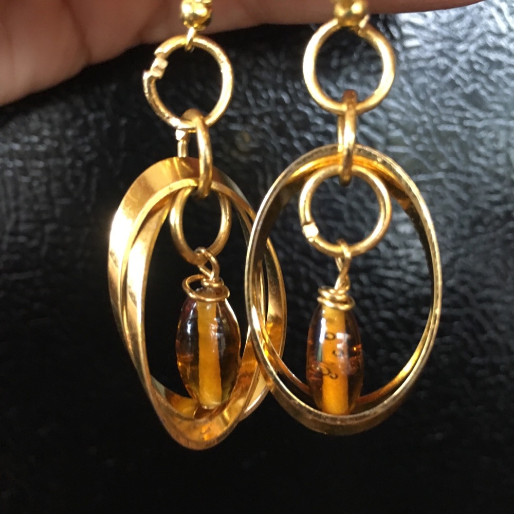 Gold and Amber Dangle Earrings - Picture 4 of 8